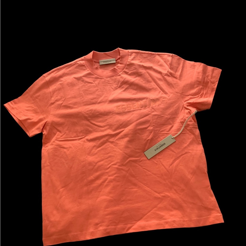 Essentials men’s medium tshirt